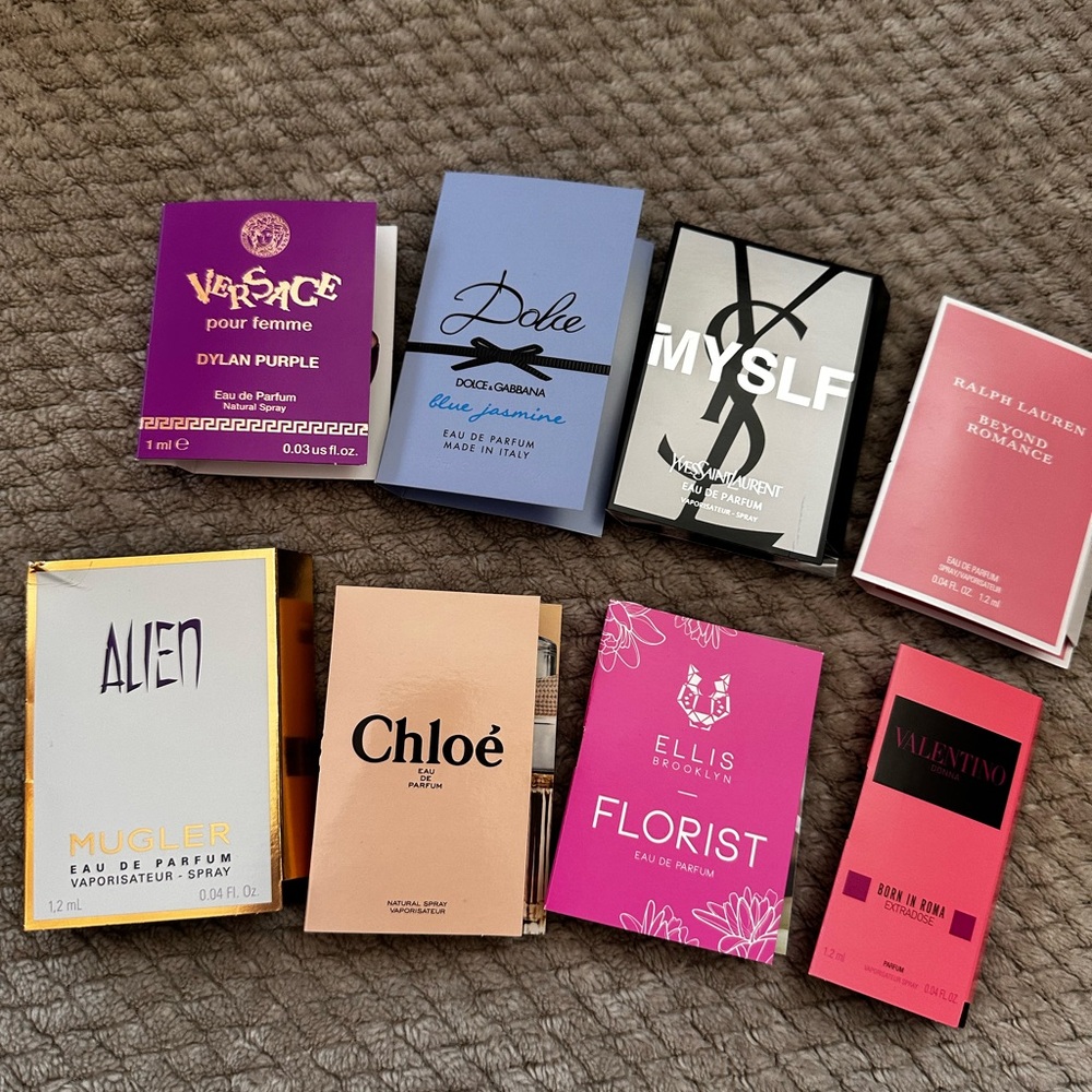 NEW Women’s 8 Piece Sample Fragrance Set